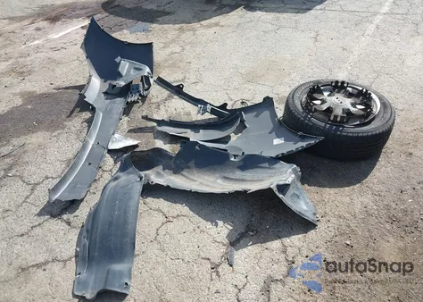 2005 Toyota Sienna Le z USA, uszkodzony, nr VIN 5TDZA23C35S314137